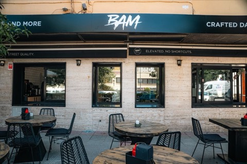 BAM - Burgers And More: the room