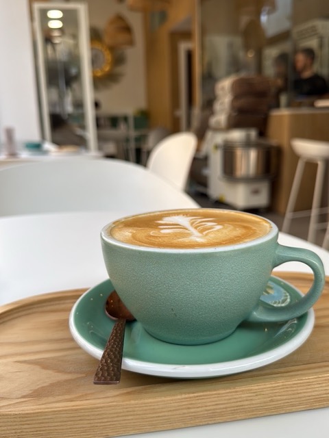 BENO - Coffee Roasters & Artisanal Bakery: the room