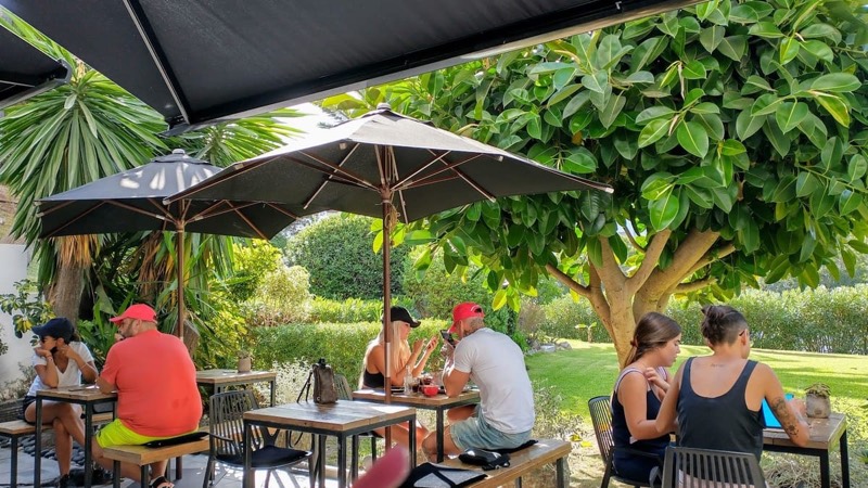 Cafetería Dezentral, Puerto Banús