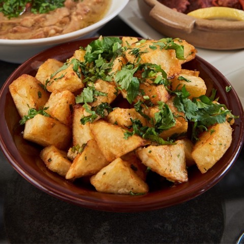Chelo Lebanese Restaurant: the room