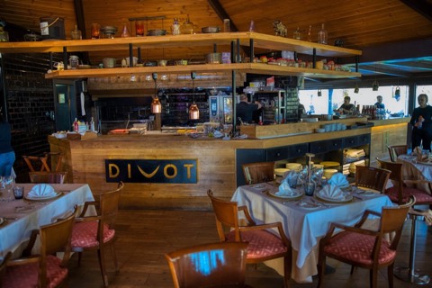 DIVOT Gastro Grill, Nueva Andalucía