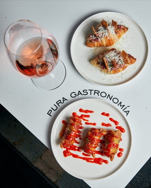 La Madrina Gastro Grill: the room