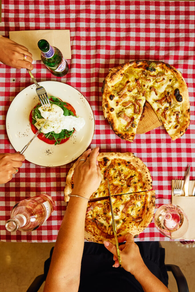 La Pizza di Napoli: the food
