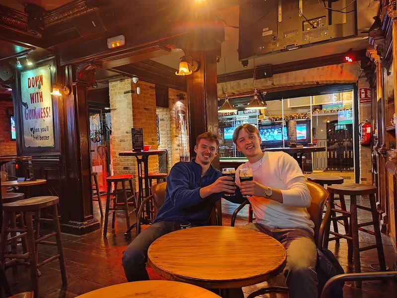 O’Grady’s Irish Pub, Puerto Banús
