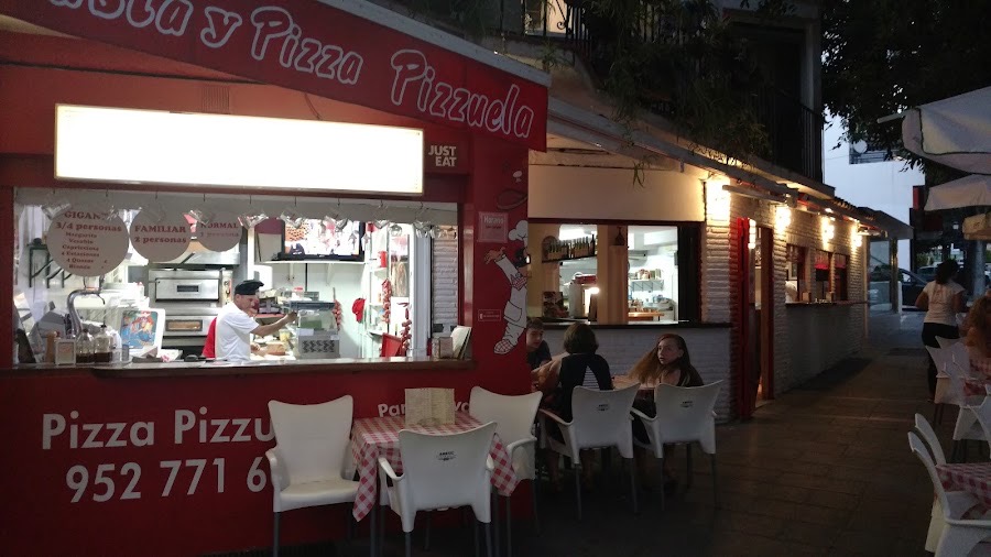Pizza Pizzuela: the food