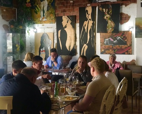 Sisters Restaurant, Nueva Andalucía