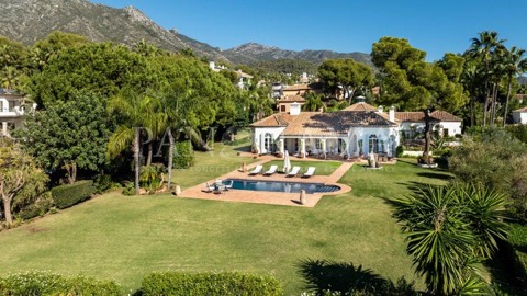 Villa asking €13,800,000 in Altos Reales, Marbella