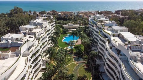 Ground floor apartment asking €1,850,000 in El Embrujo Banus, Marbella