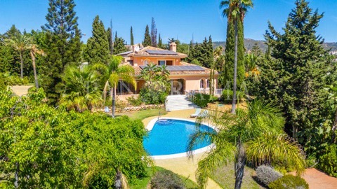 Villa asking €3,750,000 in Cerrado de Elviria, Marbella