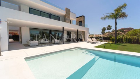 Villa asking €4,500,000 in Haza del Conde, Marbella