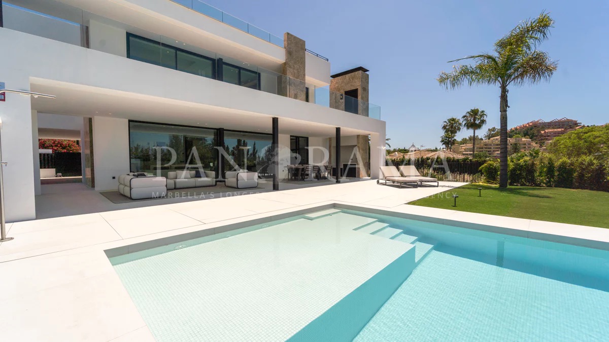 Villa asking €4,500,000 in Haza del Conde, Marbella