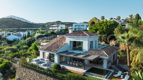 Villa asking €4,999,500 in Haza del Conde, Marbella