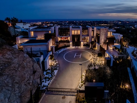 Villa asking €18,650,000 in La Quinta, Marbella