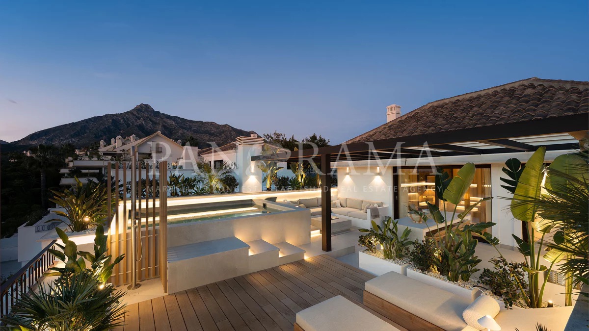 Duplex penthouse asking €3,895,000 in Lomas del Rey, Marbella