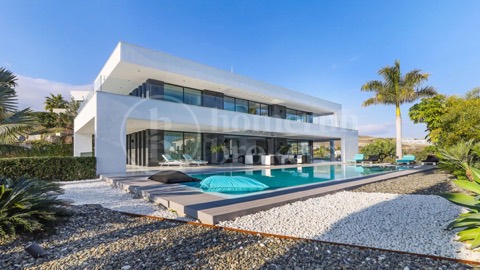 Villa asking €4,900,000 in Los Flamingos, Marbella