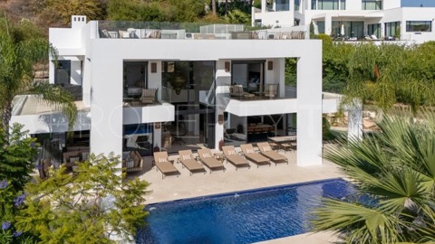 Villa asking €4,190,000 in Los Olivos, Marbella