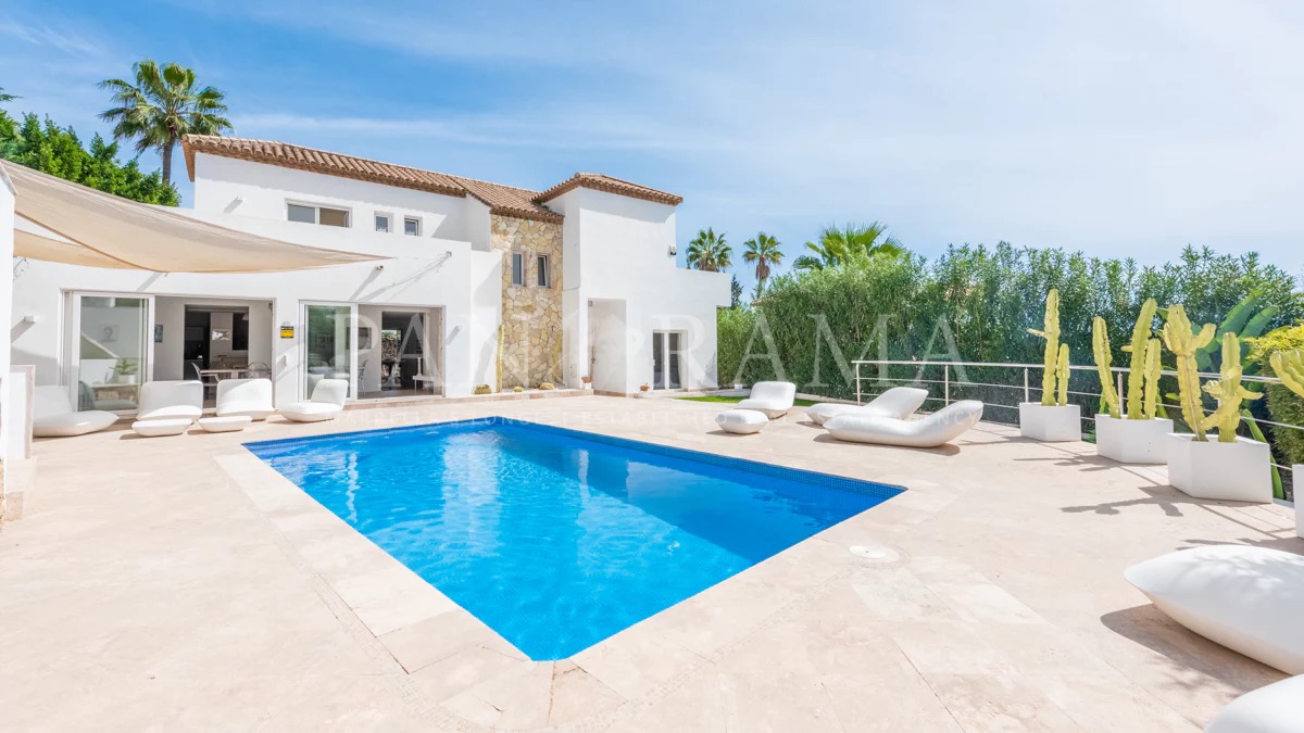Villa asking €2,490,000 in Marbella Country Club, Nueva Andalucia