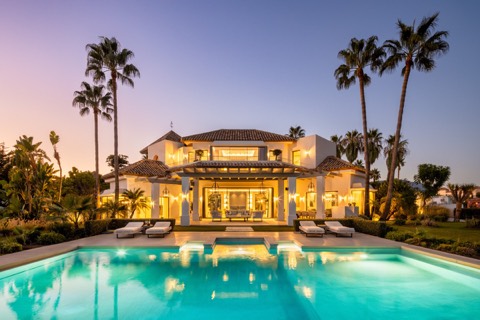 Villa asking €9,000,000 in Monte Halcones, Marbella
