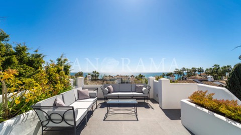 Apartment asking €6,450,000 in Marina Puente Romano, Marbella