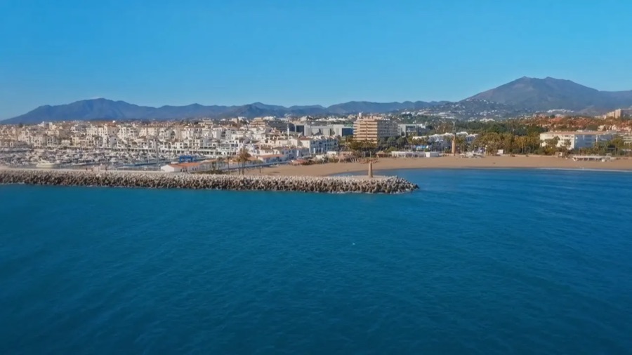 Banús Beach, Puerto Banús - Muelle de L